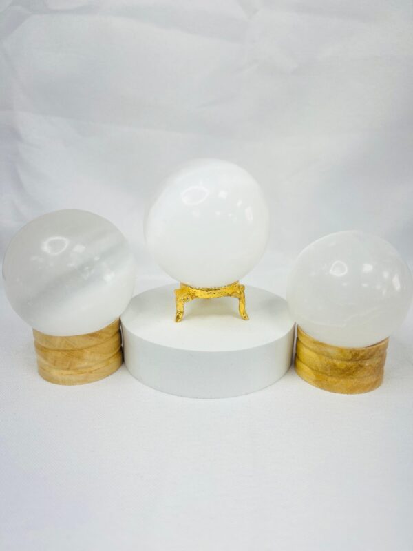 selenite Sphere 60mm