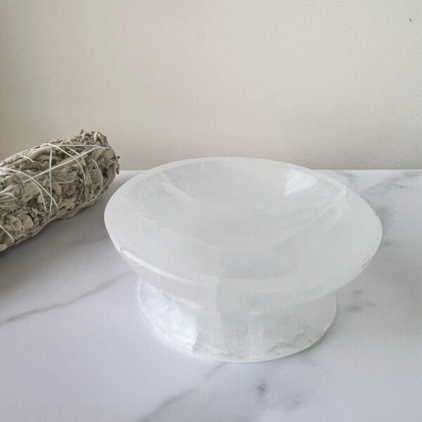 Selenite Cleansing Round Bowl 10 cm