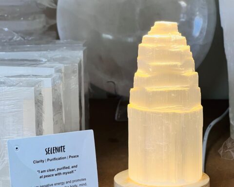 Mini Selenite Tower Lamp 10 cm